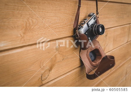 Retro photo camera 60505585