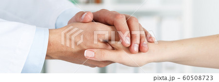 Patient cheering and support Patient cheering and support 60508723