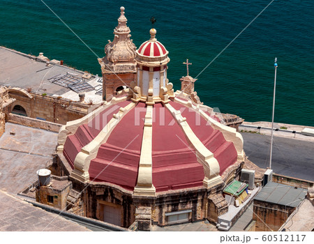 Malta. Aerial view of the old town and the bay on a sunny morning. 60512117