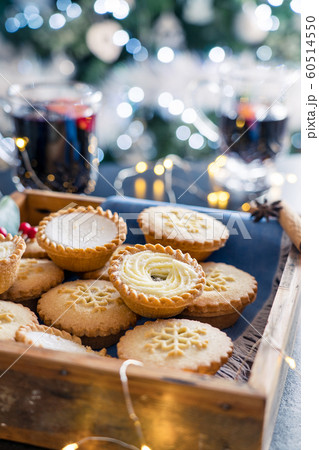 Warm cosy composition of traditional english 60514550