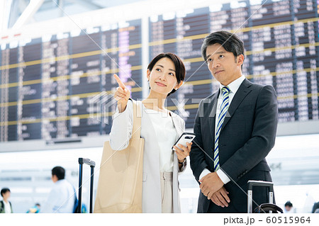 空港　旅行　海外旅行　出張　 60515964