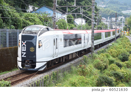 伊東線を走行するマリンエクスプレス踊り子 60521630