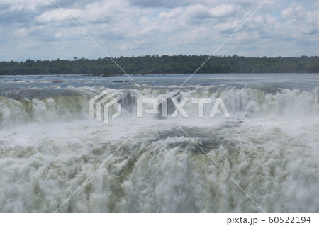 イグアスの滝　 60522194