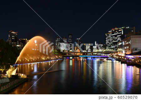 大阪・天満橋、八軒家浜船着場の夜景 大阪・天満橋、八軒家浜船着場の夜景 60529070