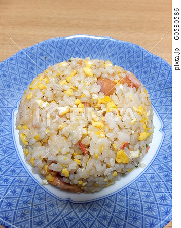 もち麦入りのチャーハン もち麦入りのチャーハン 60530586