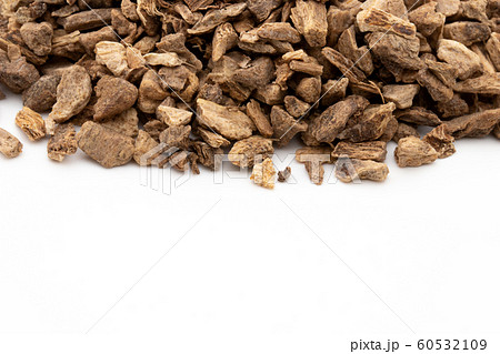 オオグルマ　エレキャンペーン　土木香　根　ハーブ: Elecampane root 60532109