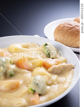 チーズクリームシチュー 60541229