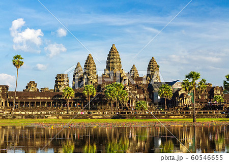 Angkor wat temple reflect on water. Angkor wat temple reflect on water. 60546655