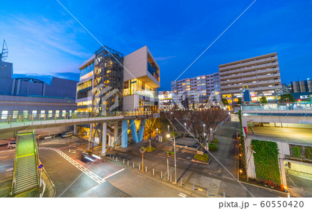 日本の横浜都市景観 センター北駅周辺など望む 夜景 の写真素材