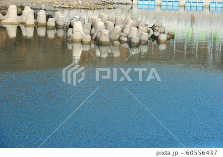 防波堤 石 構造物 60556437