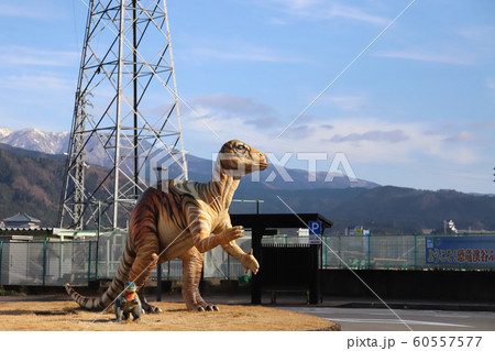 えちぜん鉄道勝山駅 フクイサウルス（福井県 勝山市） 60557577