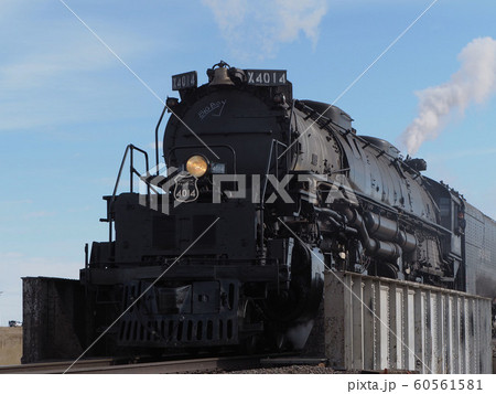 鉄橋を渡る「BIG BOY」 鉄橋を渡る「BIG BOY」 60561581