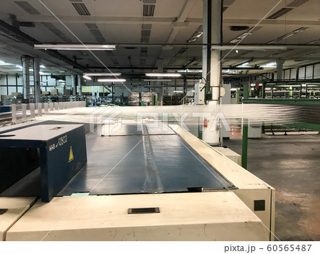 Stretched glass threads. Manufacture of glass Stretched glass threads. Manufacture of glass 60565487