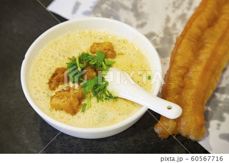 台湾グルメ　鹹豆漿 60567716