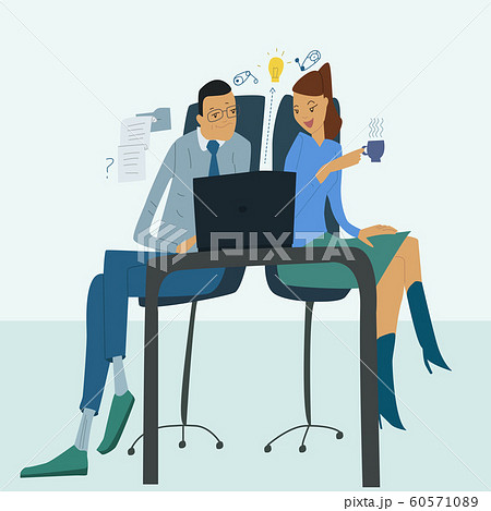 Business people work at a computer in the office, 60571089