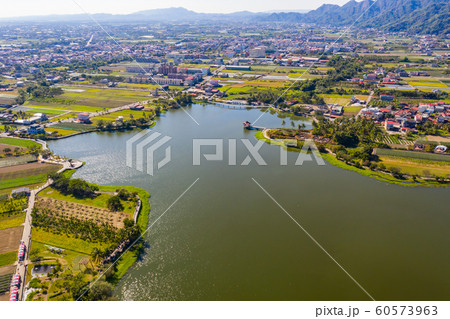 台湾 田舎町 湖 60573963