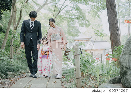 家族 七五三 ポートレート 撮影協力:高幡不動尊 家族 七五三 ポートレート 撮影協力:高幡不動尊 60574267