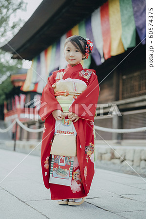 女の子 七五三 ポートレート 撮影協力:高幡不動尊 女の子 七五三 ポートレート 撮影協力:高幡不動尊 60574375