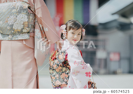 家族 七五三 撮影協力:高幡不動尊 家族 七五三 撮影協力:高幡不動尊 60574525