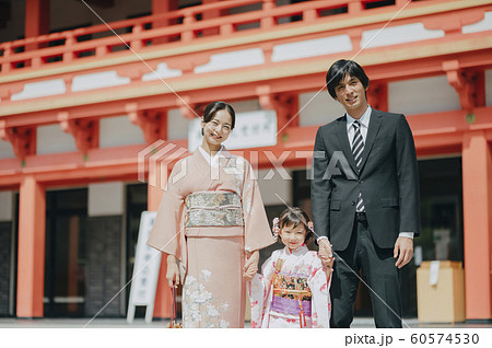 家族 七五三 ポートレート 撮影協力:高幡不動尊 家族 七五三 ポートレート 撮影協力:高幡不動尊 60574530