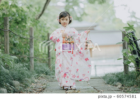 女の子 七五三 ポートレート 撮影協力:高幡不動尊 女の子 七五三 ポートレート 撮影協力:高幡不動尊 60574581