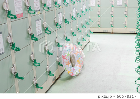 プール プール 60578317