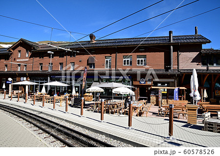 ユングフラウ登山列車への乗り換え駅「クライネシャイデック駅」 ユングフラウ登山列車への乗り換え駅「クライネシャイデック駅」 60578526