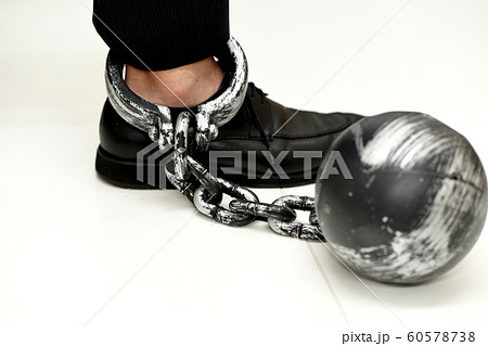 足枷で自由を奪われた社畜 60578738