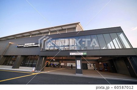 日本の横浜都市景観 羽沢横浜国大駅を望む 60587012