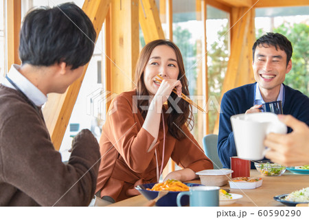 ランチタイム 60590290