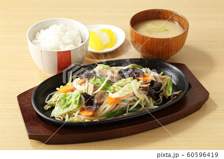 鉄板野菜炒め定食 60596419