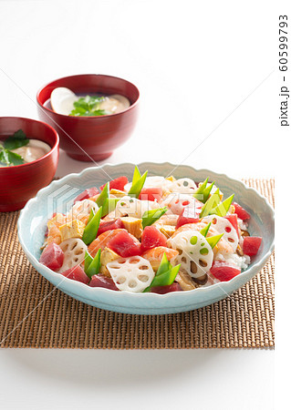 ちらし寿司と蛤の潮汁 ちらし寿司と蛤の潮汁 60599793