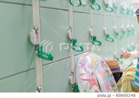 プール プール 60600248