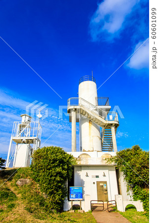 大碆鼻(大バエ)灯台 【長崎県平戸市 】 大碆鼻(大バエ)灯台 【長崎県平戸市 】 60601099