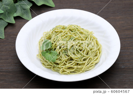 バジルのスパゲティ バジルのスパゲティ 60604567
