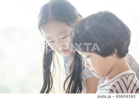 子供 ライフスタイル 子供 ライフスタイル 60608360