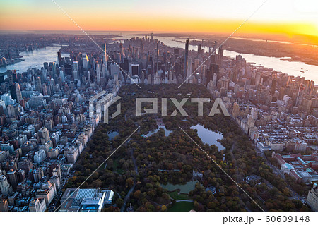 《ニューヨーク》マンハッタン全景・航空写真 60609148