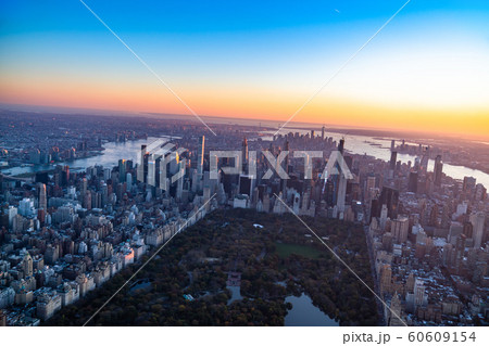 《ニューヨーク》マンハッタン全景・航空写真 60609154