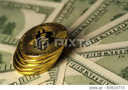 Close-up of a stack of Bitcoin gold coins 60610753
