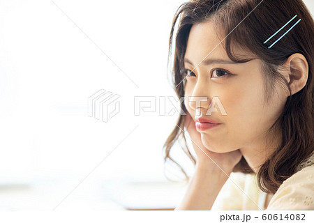 女性　ライフスタイル　リラックス 60614082