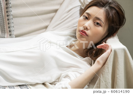 女性　ビューティー 60614190