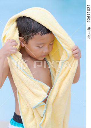 6 years old 60615025