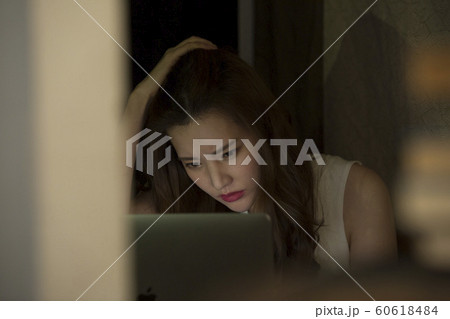 女性 ビジネス 女性 ビジネス 60618484