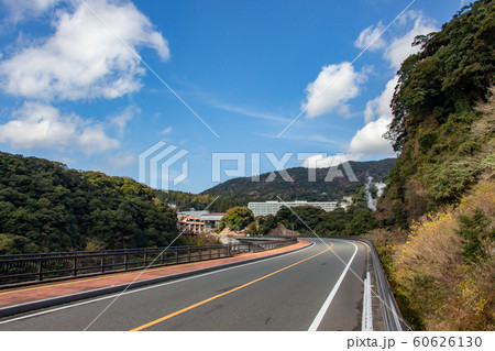 鹿児島県霧島市丸尾温泉郷の丸尾道橋 青空へと続く道 鹿児島県霧島市丸尾温泉郷の丸尾道橋 青空へと続く道 60626130
