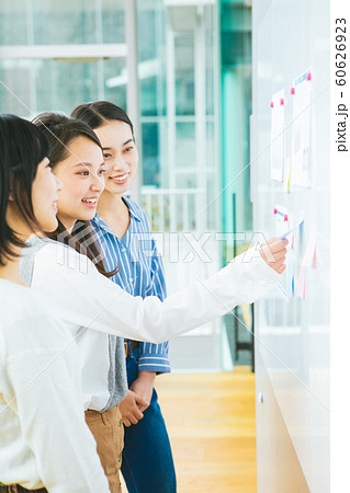 打ち合わせ　撮影協力「近畿大学」　 60626923