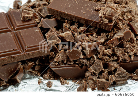 Crumbs of chocolate 60636050