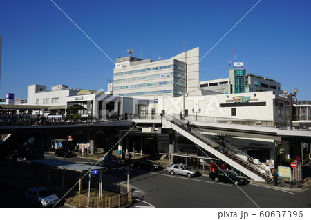 神奈川県藤沢市　南口の駅周辺 60637396