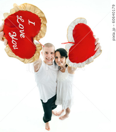 Portrait of a young couple 60640179