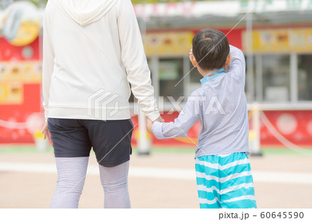 6 years old 60645590