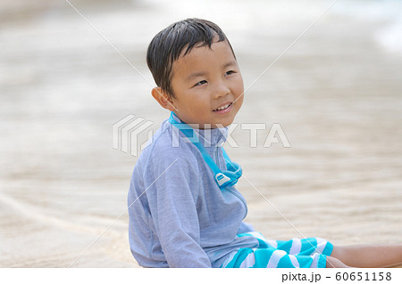 6 years old 6 years old 60651158